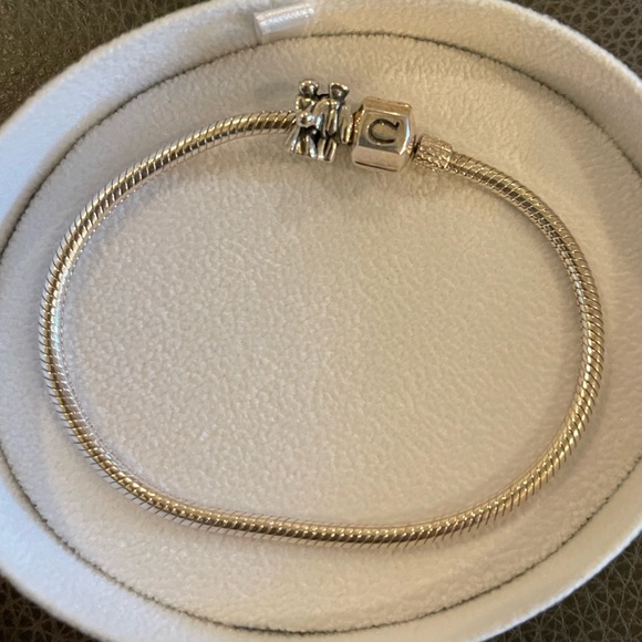 Chamilia bracelet with bride/groom charm - NEVER WORN - Picture 3 of 3